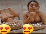 Sexy Indian Mall Shows Boobs