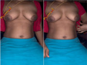 Tamil Bhabhi Shows Her Boob